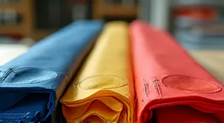 Materials Guide: Choosing the Right Fabrics and Spars for Kite Building